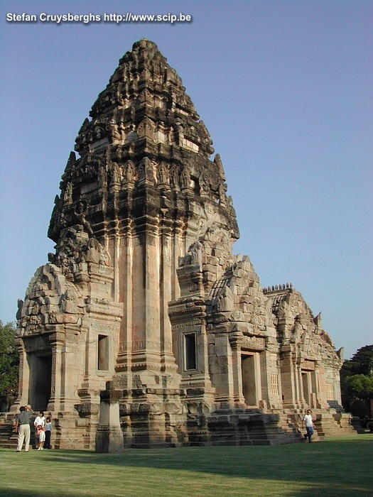 Phimai Also the temple of Phimai descends from the Khmer periode. Stefan Cruysberghs